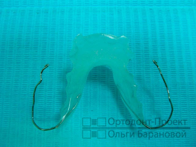 ортодонтическая пластинка Корна